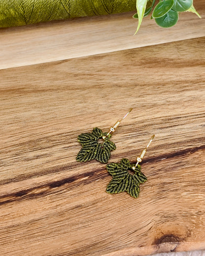 Boucles d'oreilles - Érable - Micro-macramé