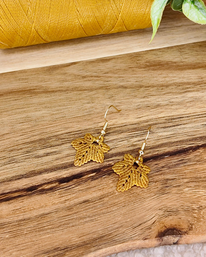 Boucles d'oreilles - Érable - Micro-macramé