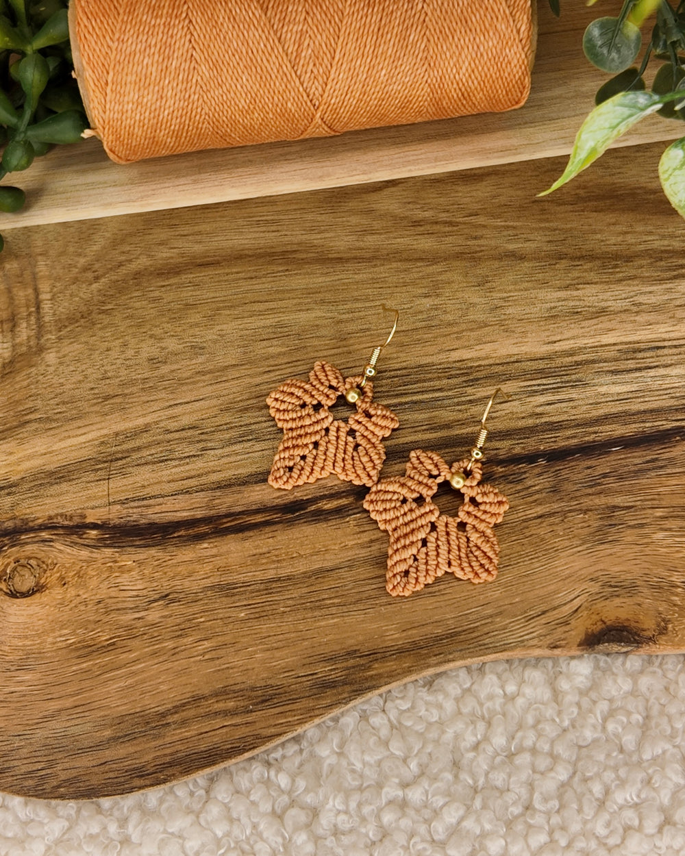 Boucles d'oreilles - Érable - Micro-macramé