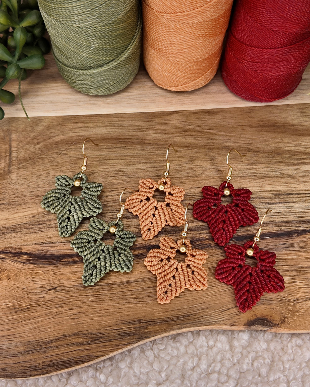 Boucles d'oreilles - Érable - Micro-macramé
